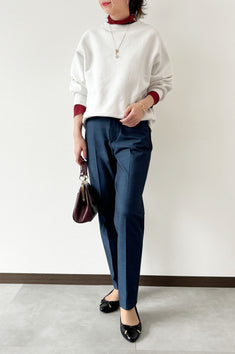 品よく彩るネイビースタイル<br>【オックスフォード・テーパード】