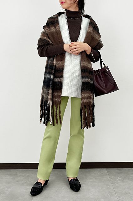 カラーパンツでカフェでまったり<br>【ミルキーダブルウォーム・ストレート】