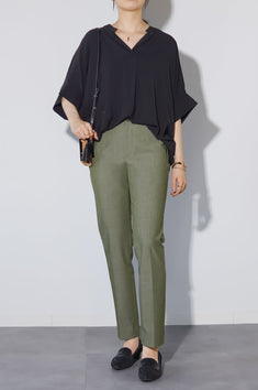 パンツが主役のシンプルコーデ♪<br>【オックスフォード・テーパード】