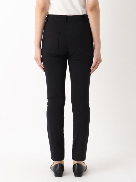 サテン・スリムパンツ