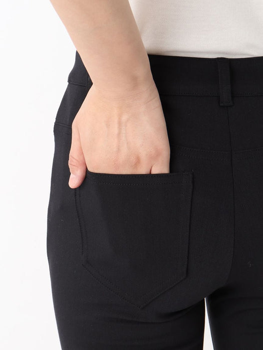 サテン・スリムパンツ