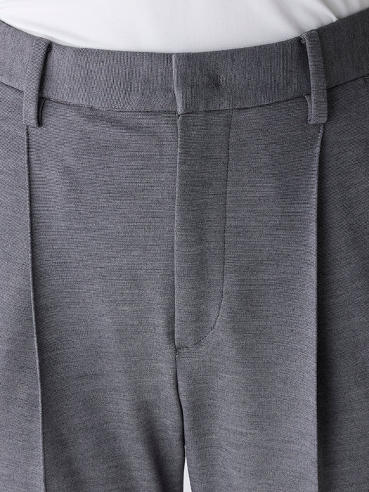 ラグジュアリーウール・テーパードパンツ