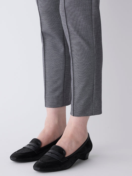 ラグジュアリーウール・テーパードパンツ