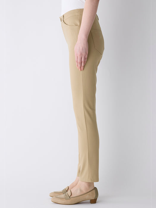 サテン・スリムパンツ