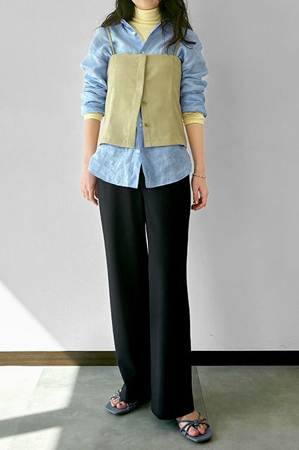 【シアフィール イエローdeつくる着回しコーデ②】イエロー×ブルーシャツの夏コーデ</br>【ハイネックロングスリーブ】