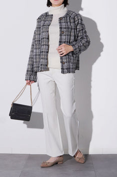 お仕事ファッションに知的と華やかさを<br>【ミルキーウォーム・セミフレア】