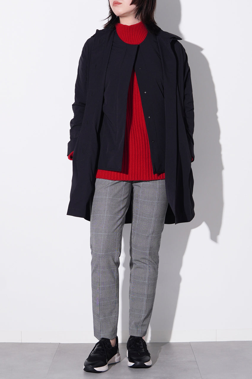 赤を添えて、冬のチェックを楽しむコーデ<br>【ミルキーウォーム・テーパード】