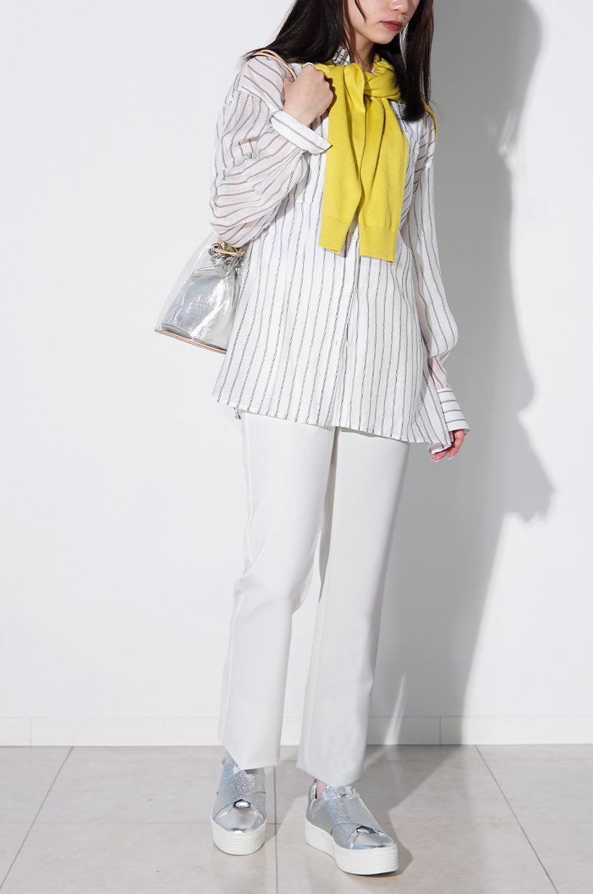 美脚ホワイトパンツと差し色イエローでつくる爽やか春コーデ<br>【ジョーゼット・ストレート】