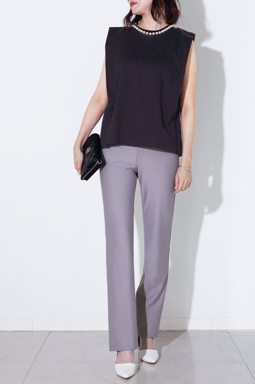 凛と上品、洗練モノトーンスタイル<br>【シャドウ・ストレート】