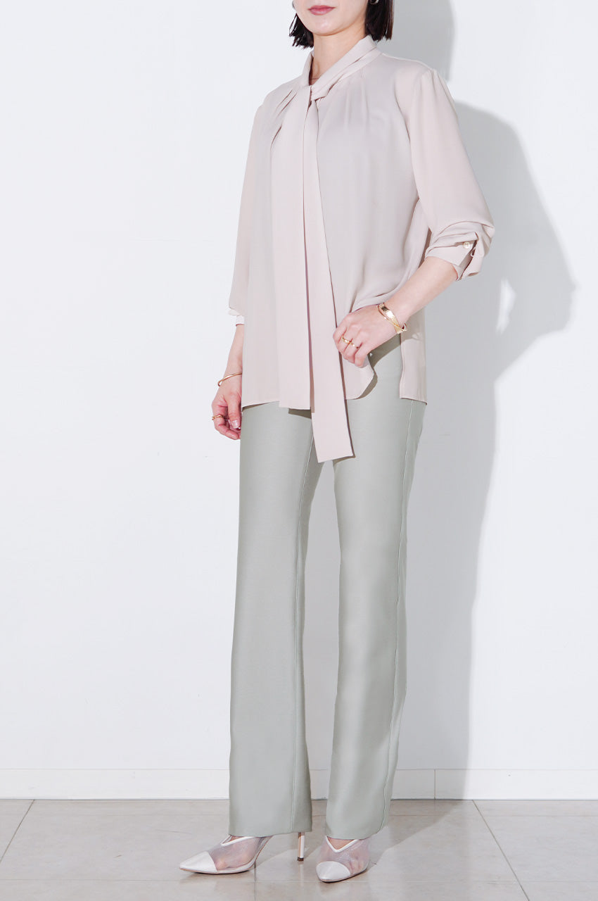 シルバーで華やぐ大人パンツ<br>【シャイニーシャドウ・ストレート】