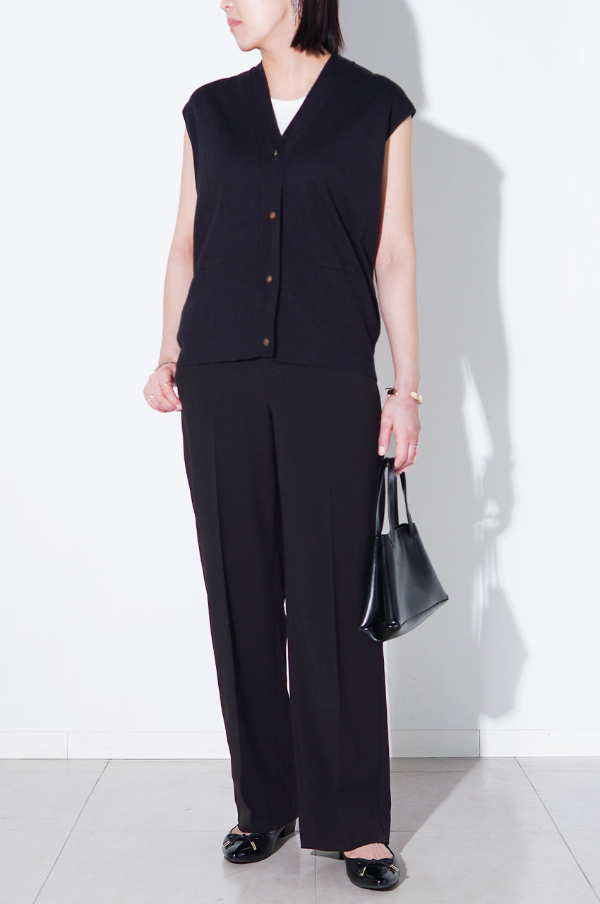 夏は重たくない黒が◎軽やかオールブラックスタイル<br>【ドライエア・ワイド】