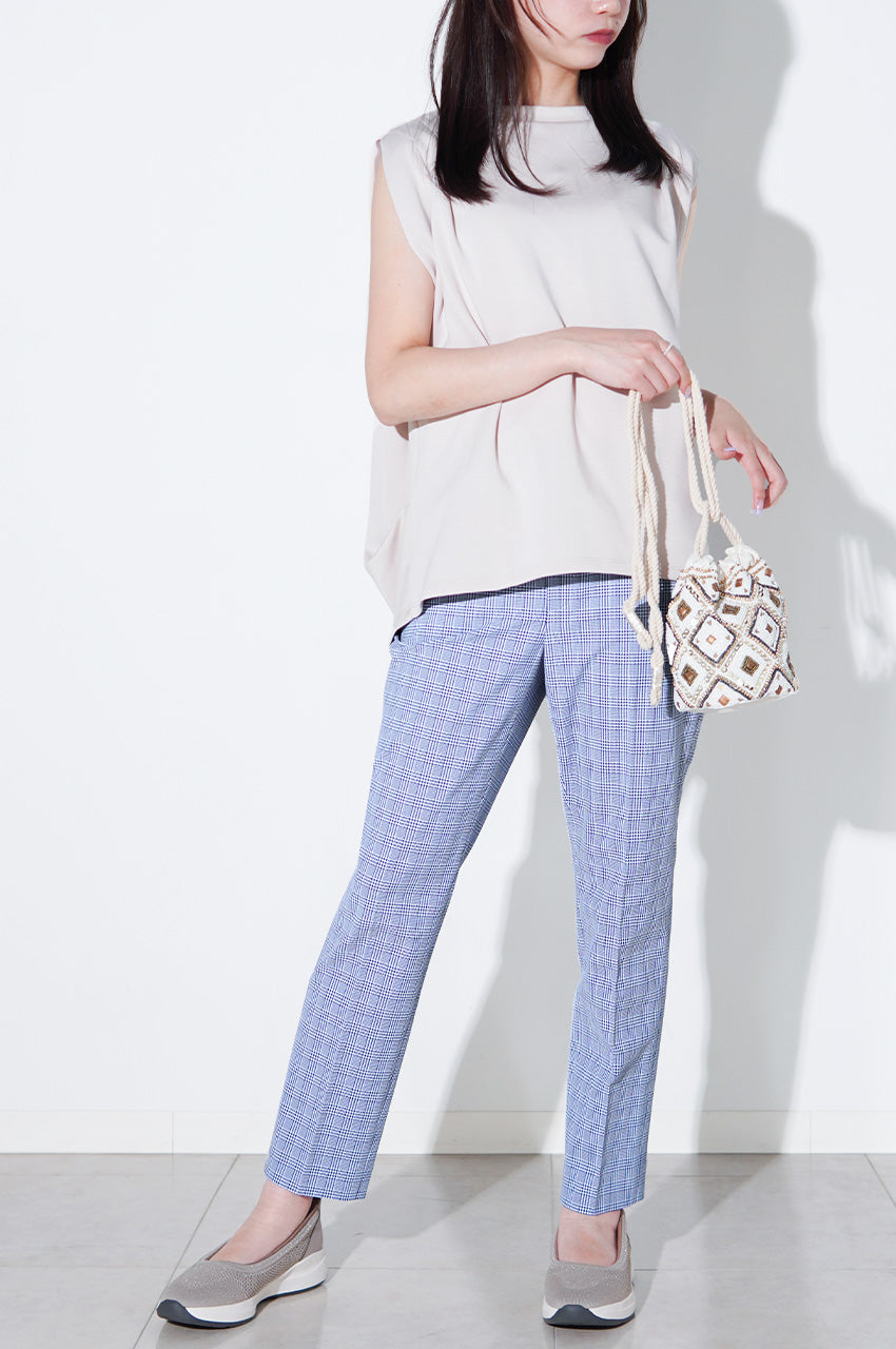 ブルーチェックパンツをペールトーンで着こなす爽やか夏配色<br>【ドライチェック・テーパード】