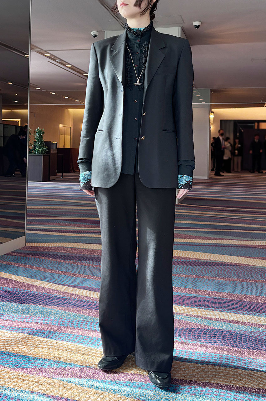 冬のオケージョンコーデ【会議の日】<br>【スムースジーンズ・ワイド】