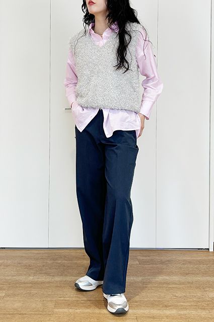 #06 ネイビー/スタッフ身長 162cm