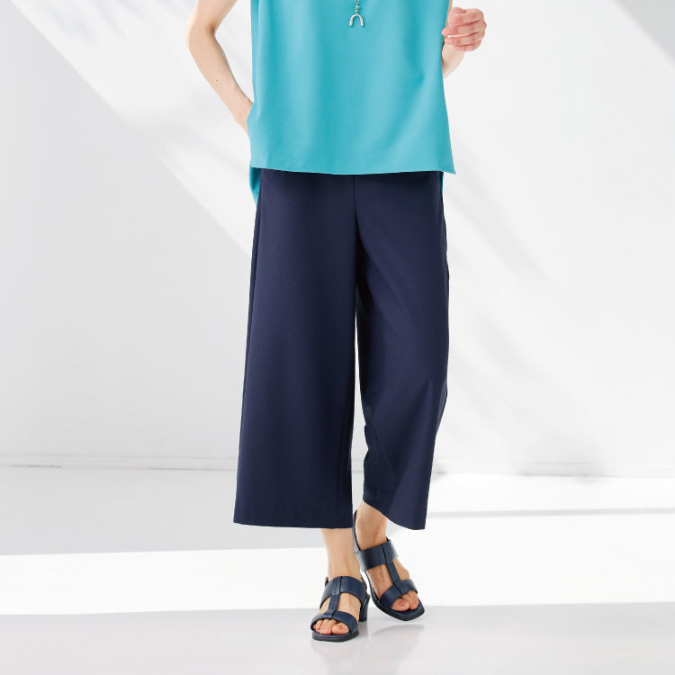 ライトサッカー・ ワイドクロップド」とにかく暑い！ そんな夏の日の