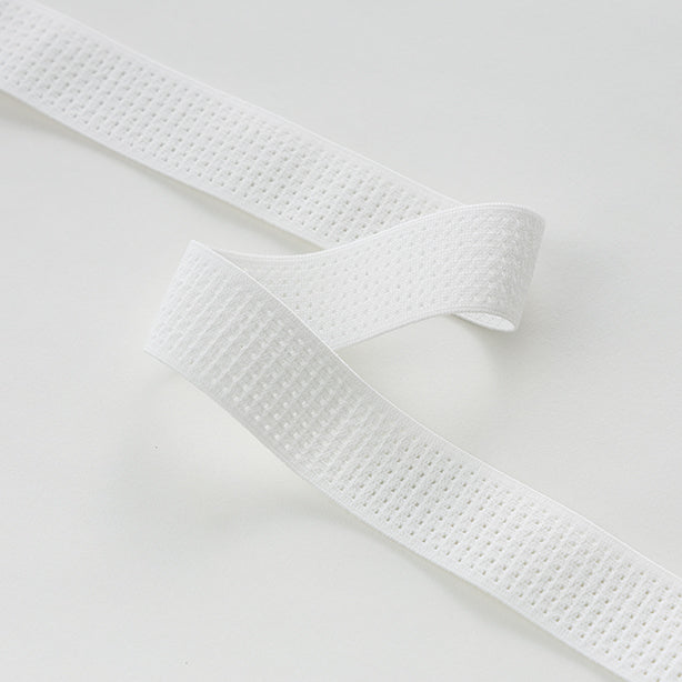 ライトサッカー・ ワイドクロップド」とにかく暑い！ そんな夏の日の