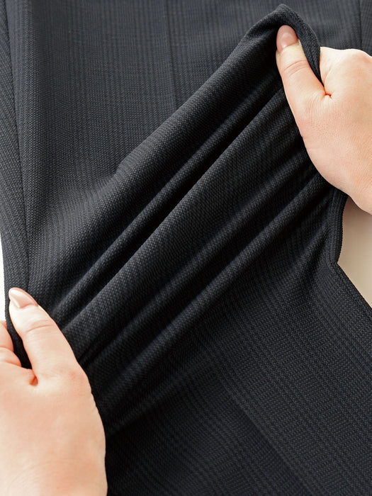 ドライチェック・テーパードパンツ