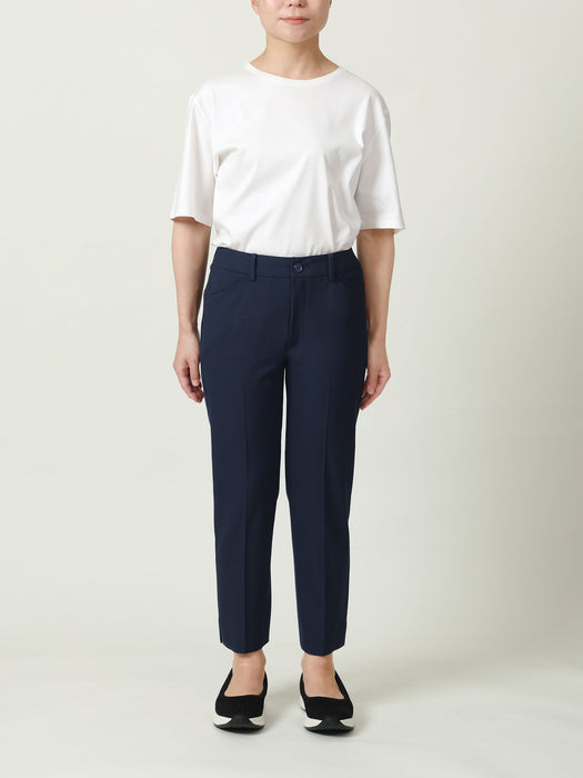 身長:151cm 裾上げなし、Ⅰ（S）サイズ着用
（普段の服はS）、#06 ネイビー