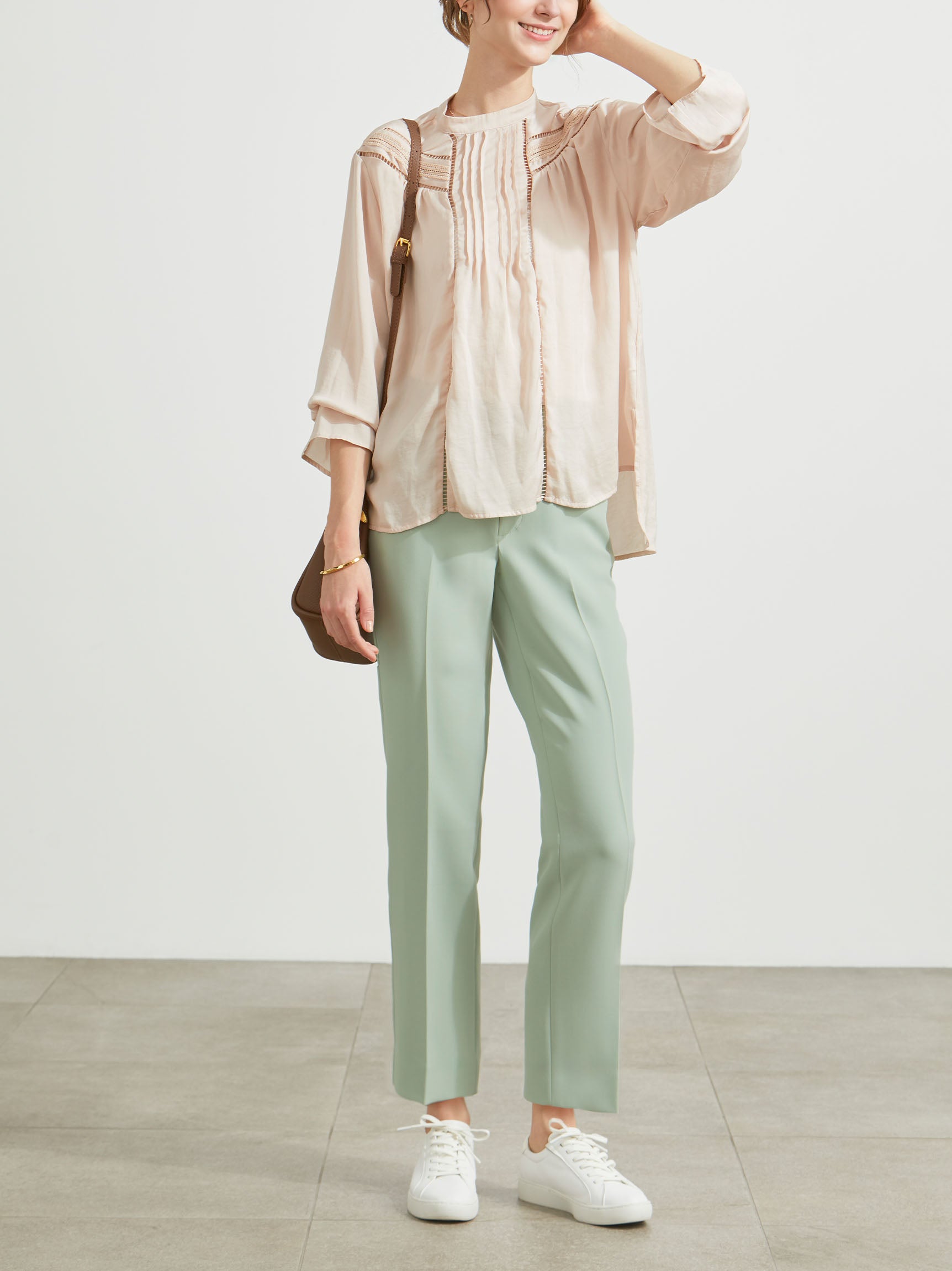 ダブルクロス・テーパードパンツ